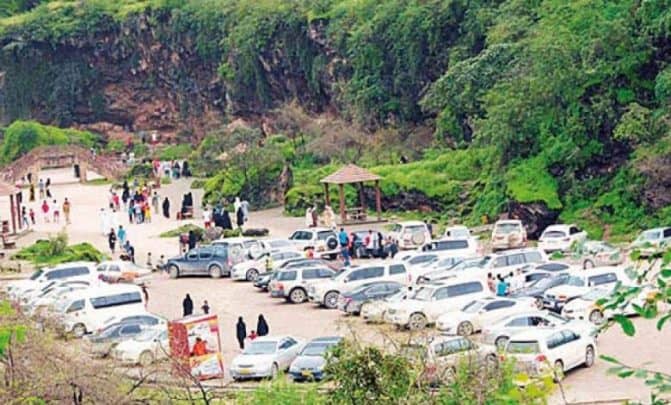 انقاذ سائح في ظفار بسلطنة عمان watanserb.com