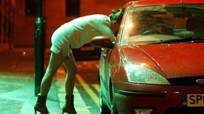 إجبار فتاة على الدعارة في البحرين.. وثمن حريتها 3 ألاف دولار! watanserb.com