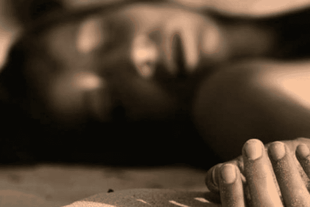 مصري يهشم رأس زوجته watanserb.com