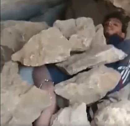 “على طريقة كفار قريش”.. تعذيب وحشي للاجئين سوريين وغضب واسع (فيديو) تعذيب سوريين watanserb.com