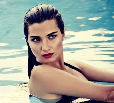 توبا بويوكستون تتصدر التريند في تركيا بمشاهد حميمية من مسلسلها الجديد! watanserb.com