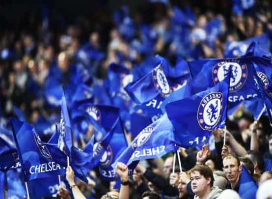 تشيلسي يعاقب أحد مشجعيه بسبب نجم توتنهام سون watanserb.com