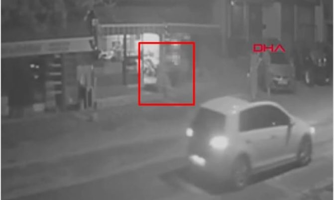 عراقية طعنت سوري watanserb.com