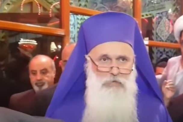 كاهن مسيحي مصري watanserb.com