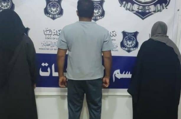 جريمة بشعة في ليبيا: أم تقتل ابنها بمساعدة أشقائه وتلقي جثته أمام المنزل حدث في ليبيا.. أم تخنق ابنها حتى الموت بمساعدة أشقائه! watanserb.com