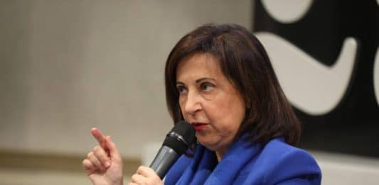 وزيرة الدفاع الإسبانية watanserb.com