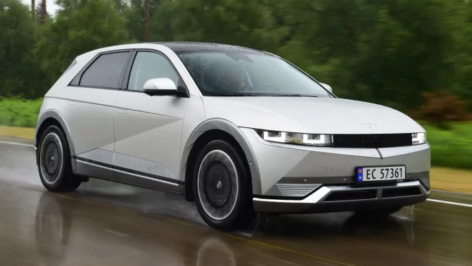 مجلة “كار آند درايفر” تصنف هيونداي أيونيك 5 كأفضل سيارة كهربائية لهذا العام مجلة "كار آند درايفر" تصنف هيونداي أيونيك 5 كأفضل سيارة كهربائية لهذا العام watanserb.com