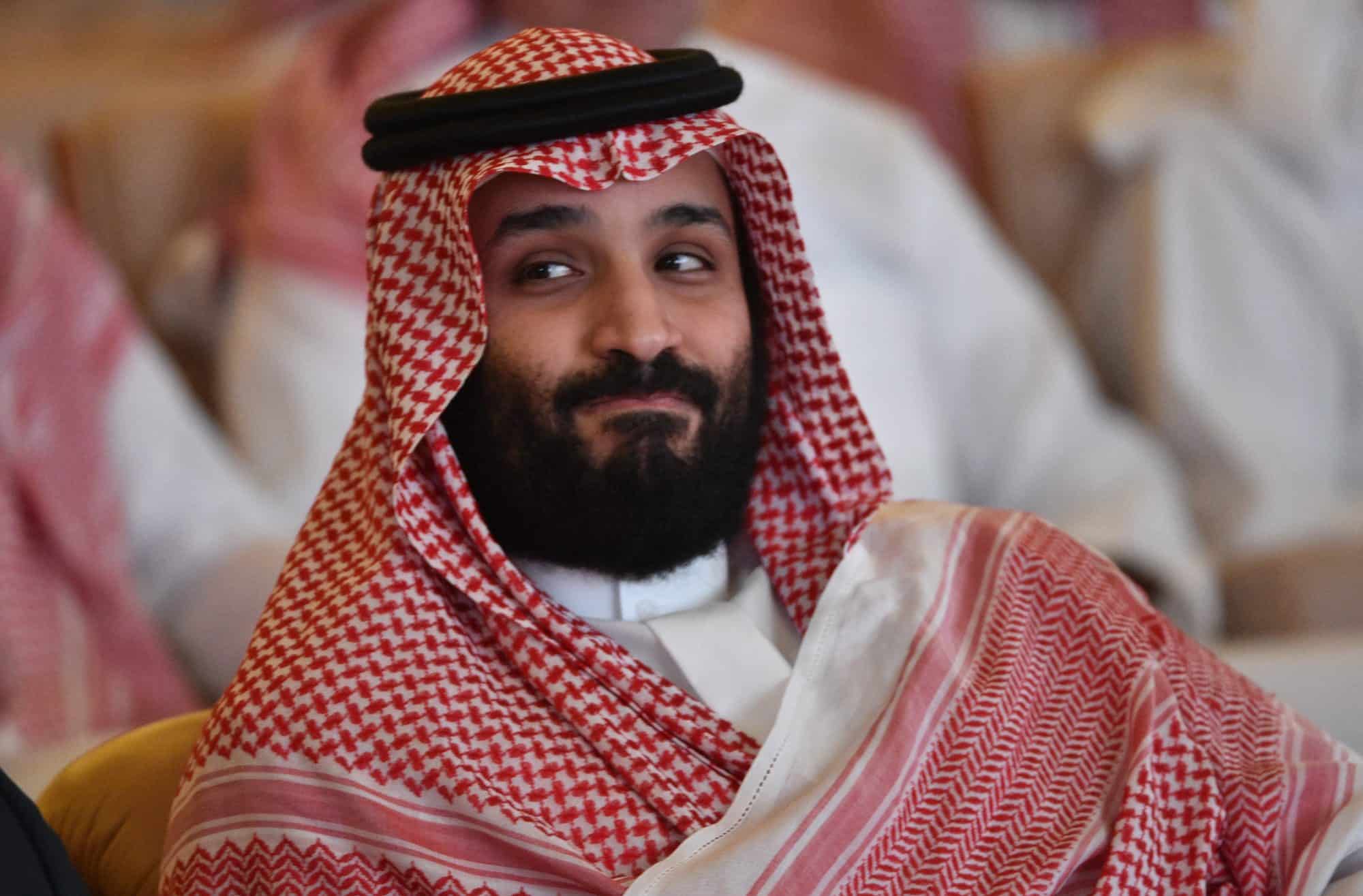 الرسول دمر الأصنام بالجزيرة العربية ومحمد بن سلمان يُعيدها وجدل واسع (شاهد) محمد بن سلمان watanserb.com