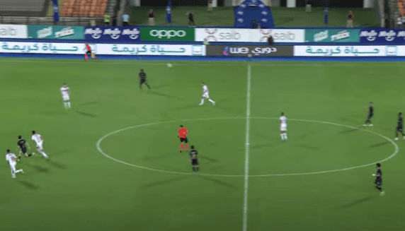 هدف عالمي يُخادِع الحارس في الدوري المصري (فيديو) هدف إبراهيم حسن في الدوري المصري watanserb.com