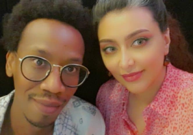 زوجان سعوديان يثيران الجدل بحديث جريء عن الثقافة الجنسية في برنامج جديد. زوجان سعوديان يناقشان العلاقة الجنسية أمام العامة ويكشفان سراً عن الأفلام الإباحية! (فيديو) watanserb.com