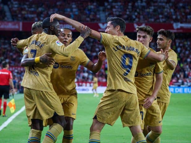 برشلونة وسر البنود الغريبة في عقود اللاعبين watanserb.com