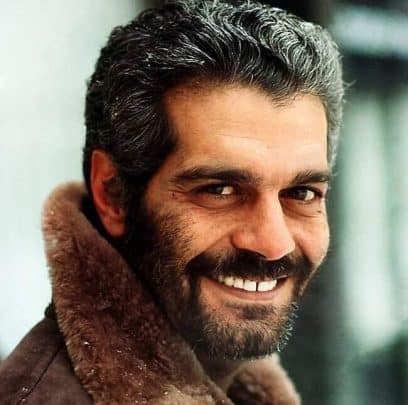 قبر عمر الشريف وحفيدته في خطر.. هذا ما لاحظه عالم آثار واتصل بعائلته فوراً! watanserb.com