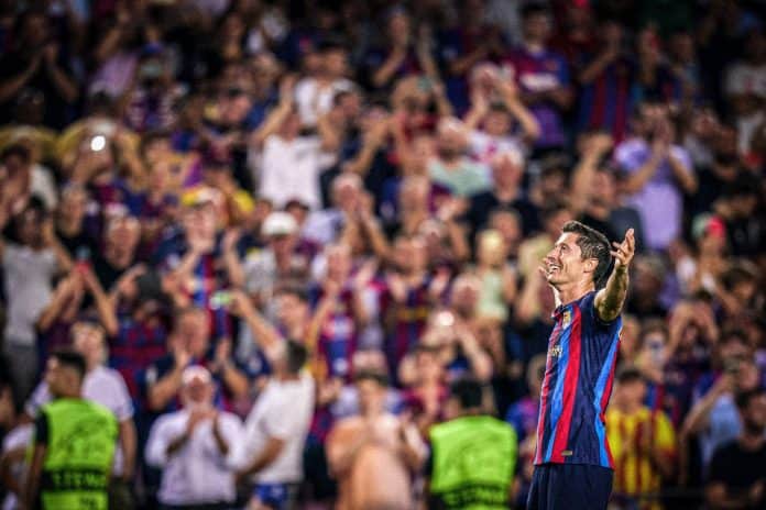 روبرت ليفاندوفسكي لاعب برشلونة watanserb.com