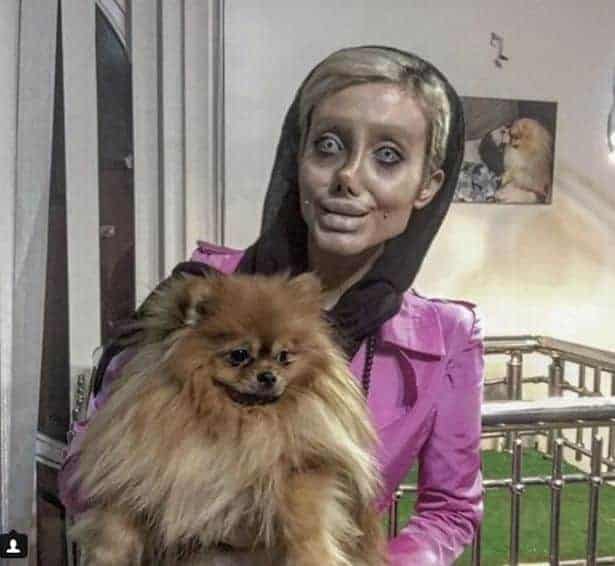 شبيهة أنجلينا جولي