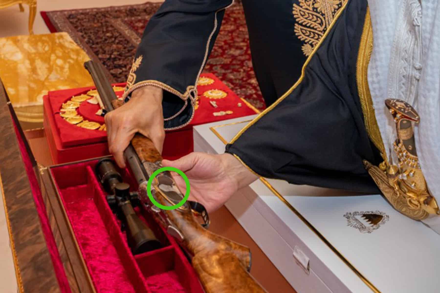 ملك البحرين و السلطان هيثم