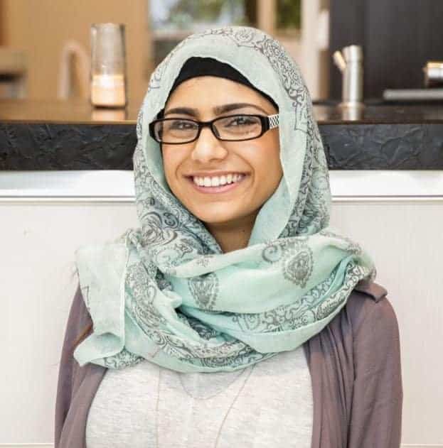 ميا خليفة بالحجاب