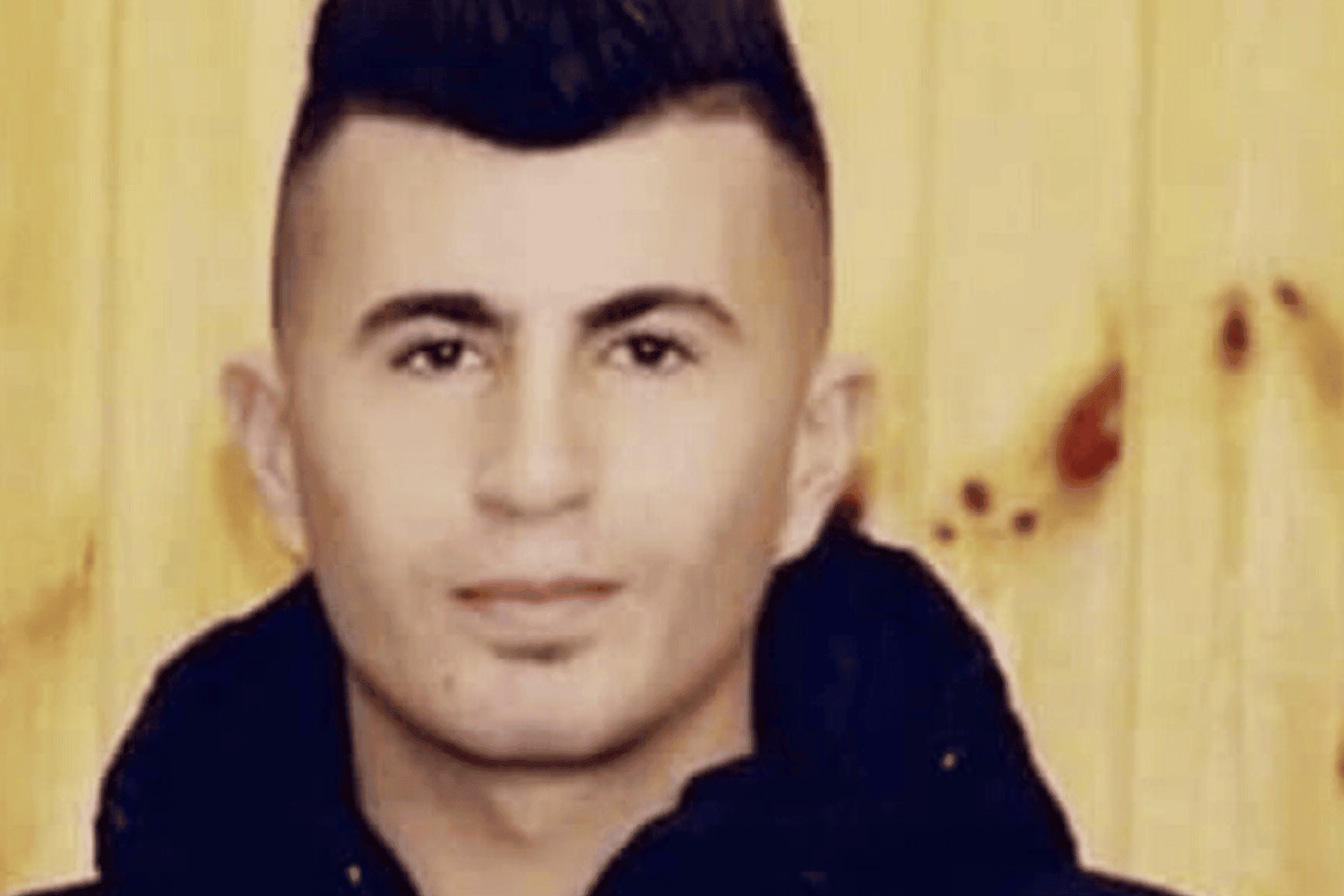 جريمة قتل بشعة في الخليل تطال شابًا فلسطينيًا بقطع رأسه ونشر الفيديو على الإنترنت الشاب أحمد ابو مرخية watanserb.com