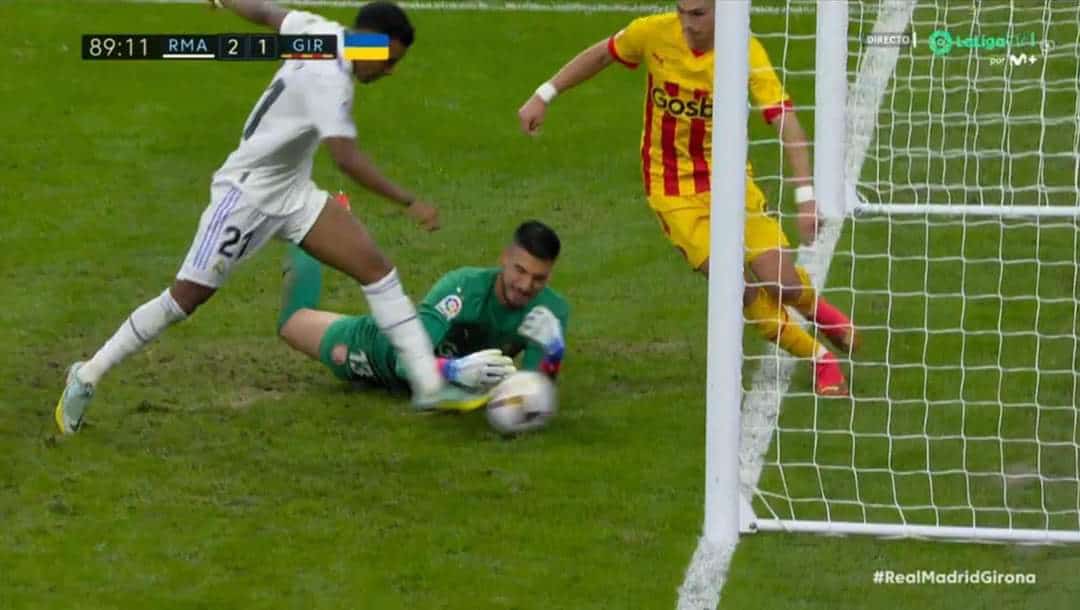 هدف ريال مدريد المُلغى أمام جيرونا يُثير الجدل .. ماذا يقول قانون كرة القدم؟! نص قانون كرة القدم بشأن هدف ريال مدريد الملغي watanserb.com