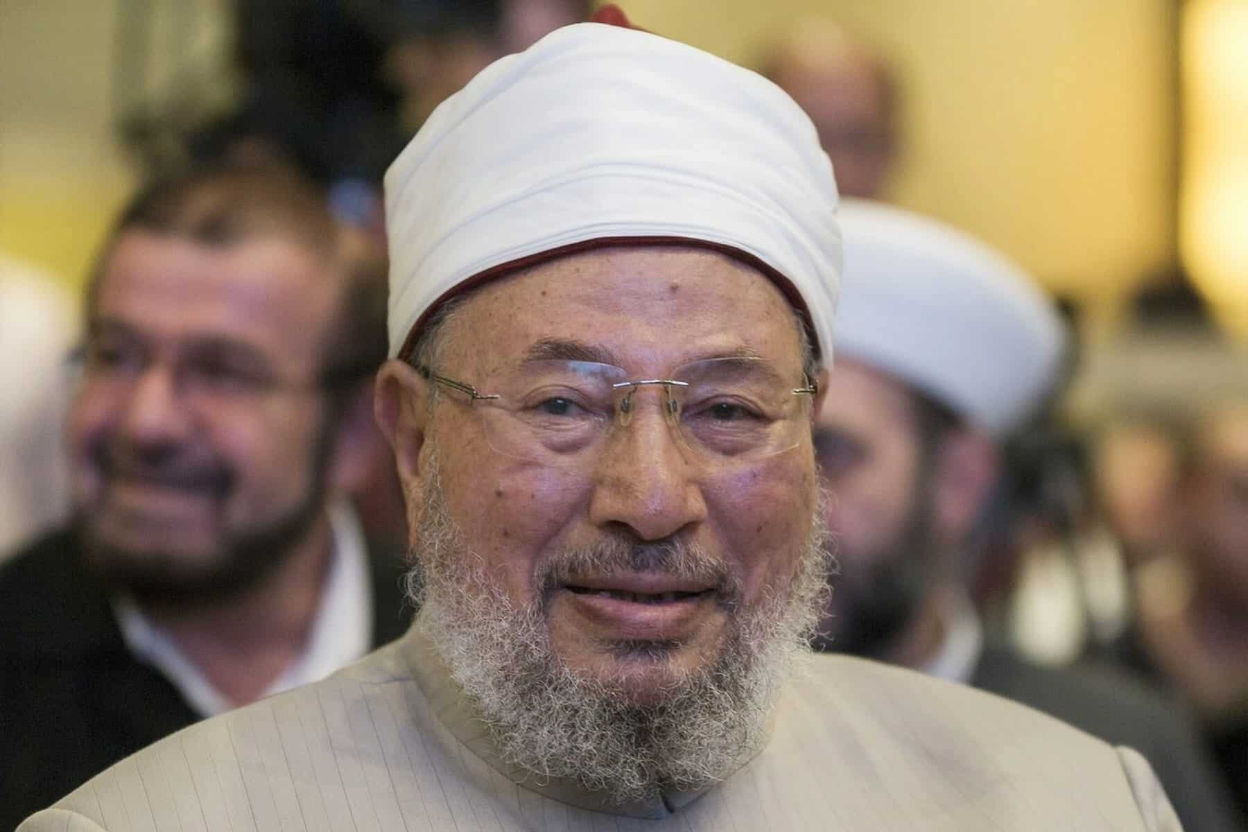 نظام السيسي يدرج “القرضاوي” على قوائم الإرهاب ويحاكمه حياً وميتاً يوسف القرضاوي watanserb.com