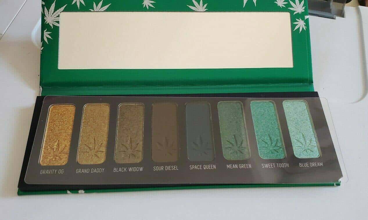 مستحضر تجميل من شركة أمريكية تسمى SMOKE SESSIONS داخل في صناعتها مخدر الماريجوانا