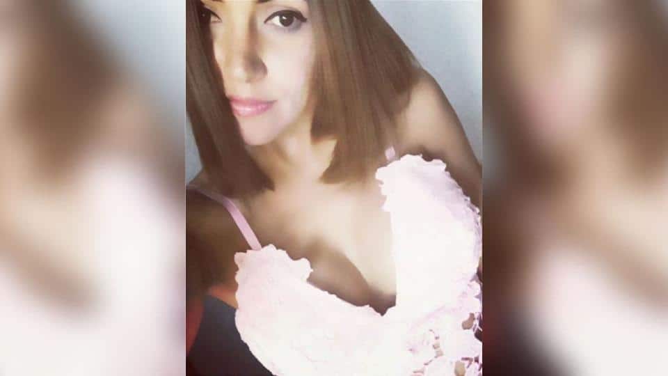 قاضية عارية