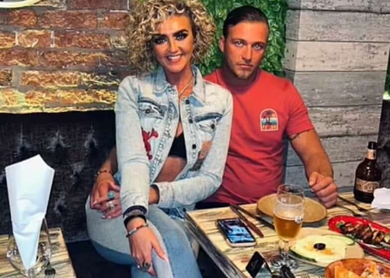 العروس كينيدي وزوجها