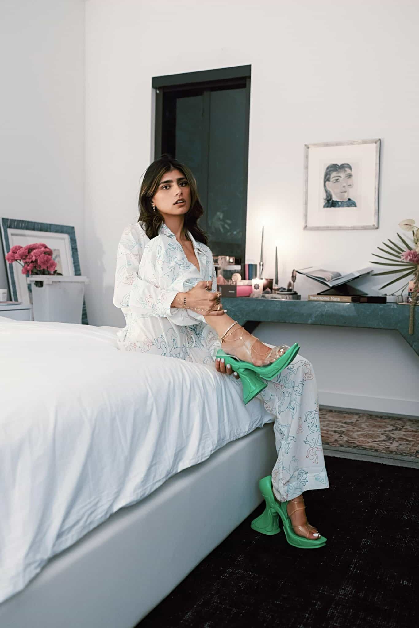 ميا خليفة تشعر ان خصوصيتها انتزعت منها