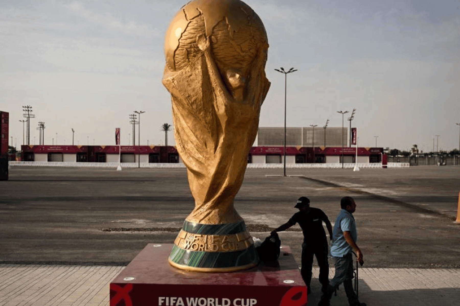 تقرير ناري لصحيفة “القبس” الكويتية تفضح فيه ازدواجية معايير الغرب تجاه مونديال قطر(شاهد) ازدواجية معايير الغرب watanserb.com