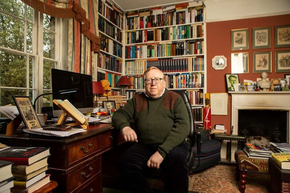 الخبير الملكي سيمون هيفر