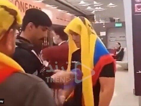 شاهد ماذا فعل شرطي قطري مع مشجع إكوادوري خلال المباراة الإفتتاحية لكأس العالم؟! مباراة قطر والإكوادور watanserb.com