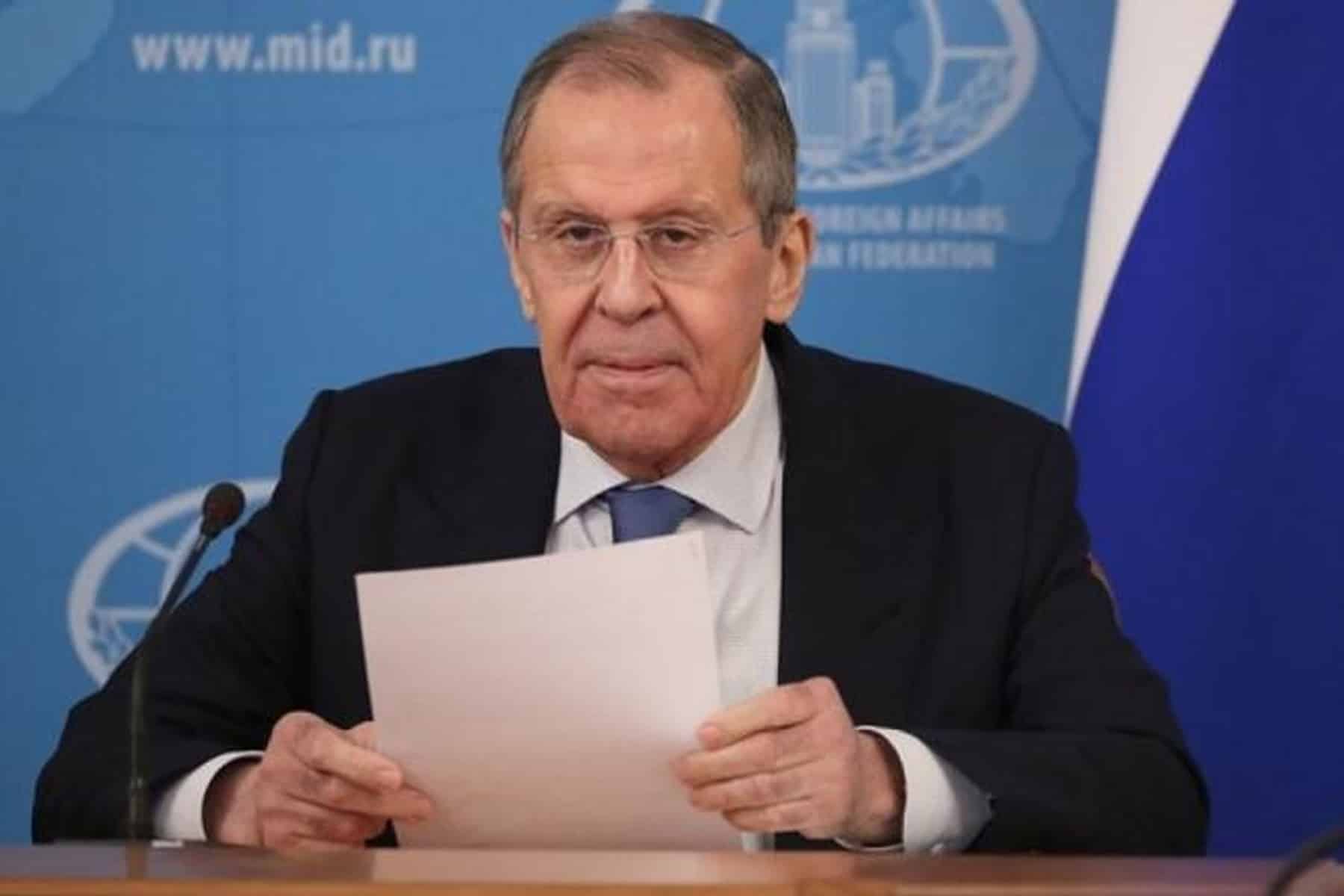 لافروف ينتقد أمريكا في حديثه بينما يرتدي ساعة آبل ويستخدم هاتف آيفون لافروف watanserb.com