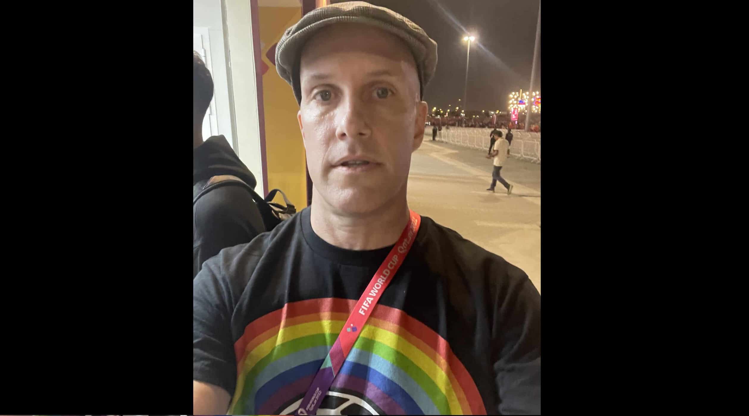 صحفي أمريكي “مثلي” منع من دخول الاستاد يستنجد بمتابعيه فلقي ما لم يتوقع (شاهد) منع دخول المثليين watanserb.com