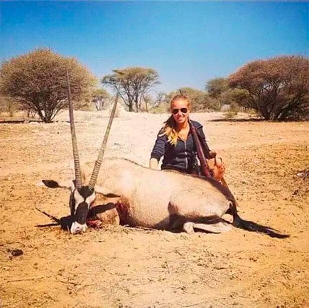 أجمل مشجعة لكرة القدم