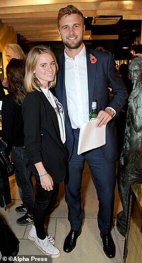 عشيقة الأمير هاري السابقة 