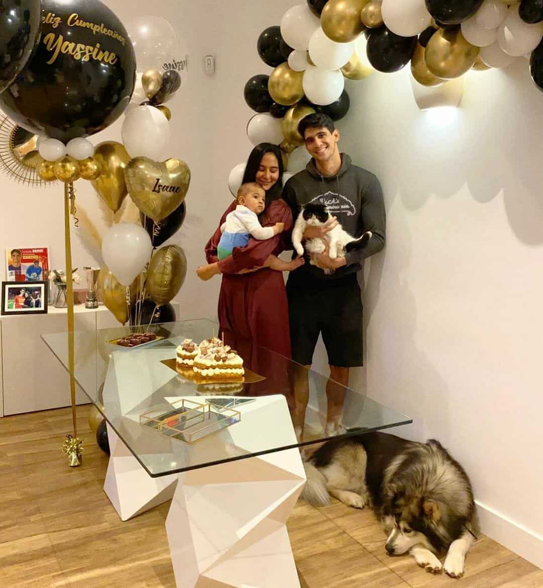 زوجة ياسين بونو 