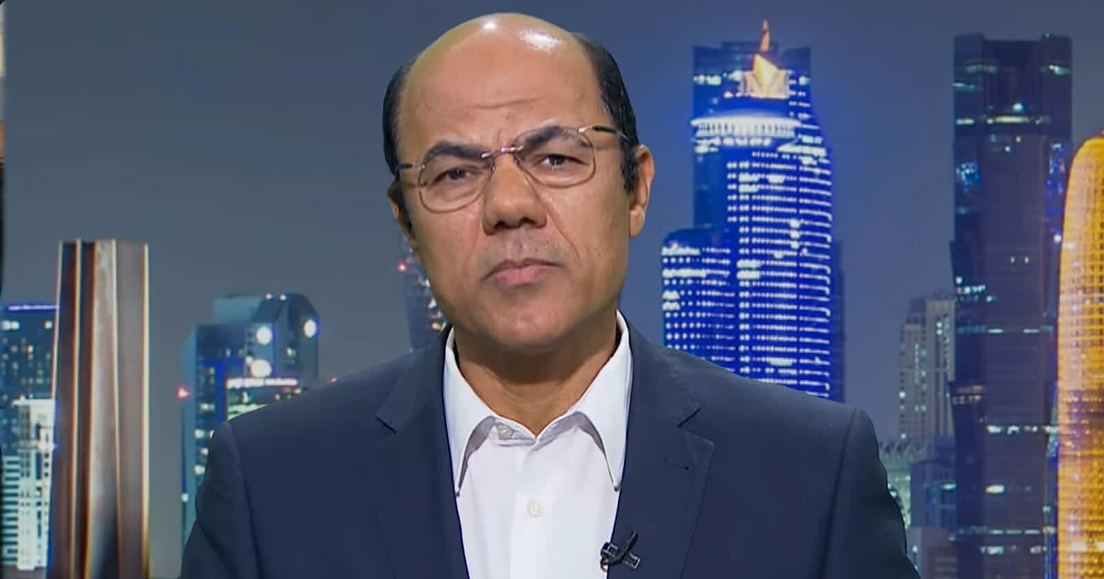 وفاة والدة مدير مكتب “الجزيرة” السابق في القاهرة قبل أن يجيبها على سؤالها المتكرر لسنوات! وفاة والدة عبدالفتاح فايد watanserb.com