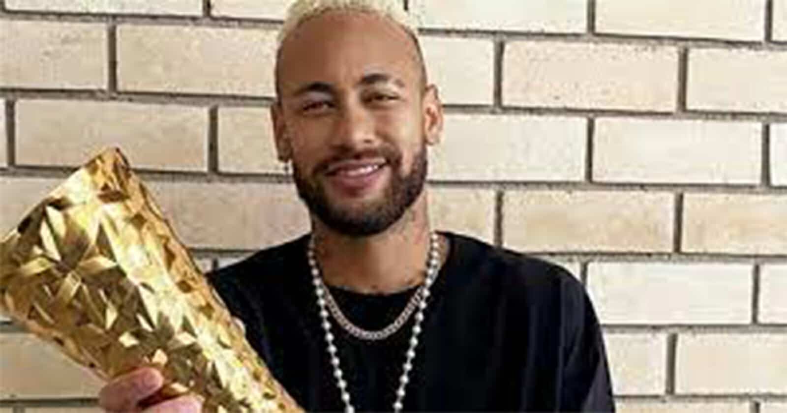 نيمار أفضل لاعب في التاريخ  