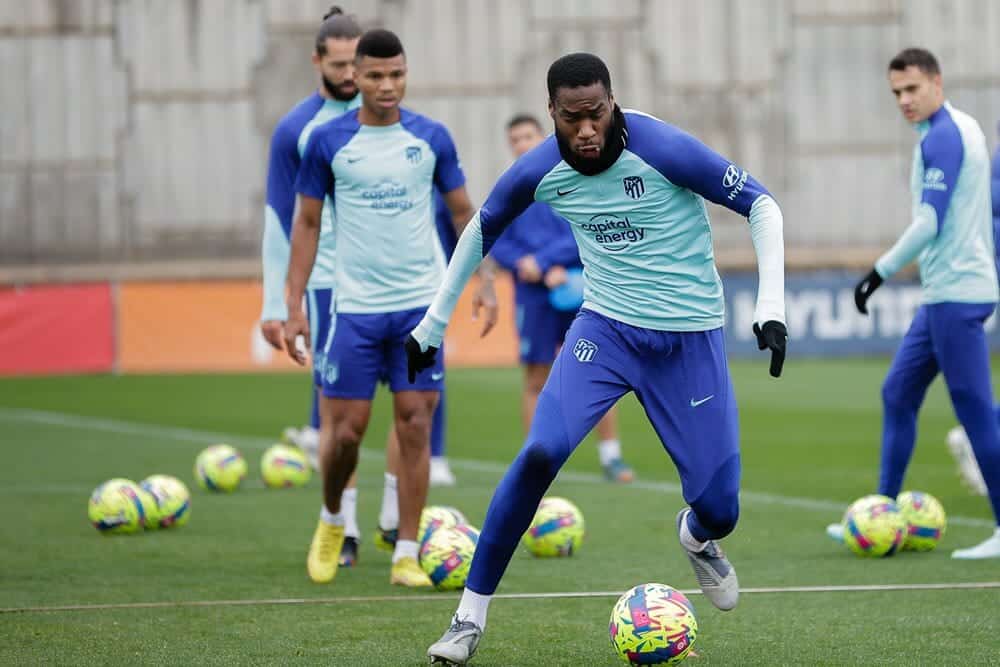 أتلتيكو مدريد ضد إلتشي