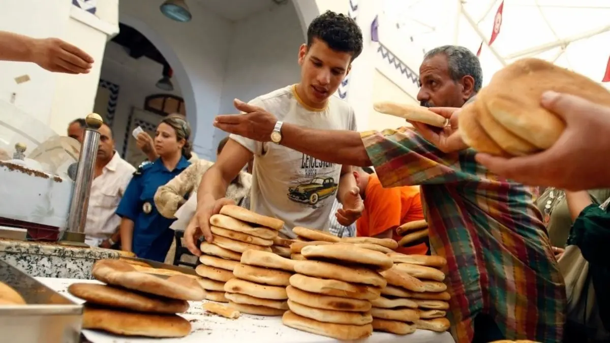 تونس تلغي دعم الخبز من أجل قرض صندوق النقد.. ونذر مخاطر اجتماعية واسعة إلغاء دعم الخبز watanserb.com