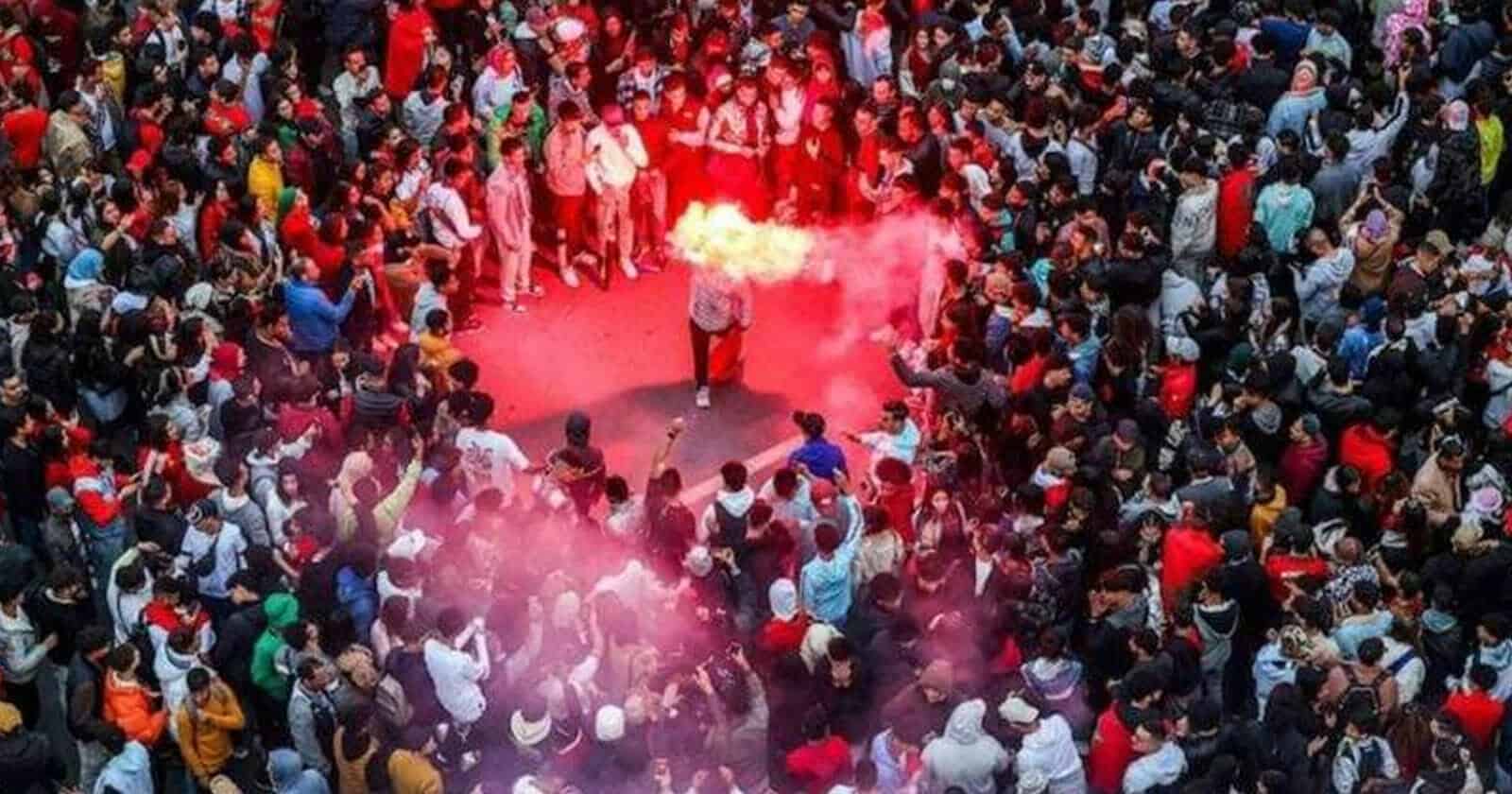 احتفالات من المحيط إلى الخليج.. منتخب المغرب فخر العرب وصانع السعادة (شاهد) احتفالات من المحيط إلى الخليج watanserb.com