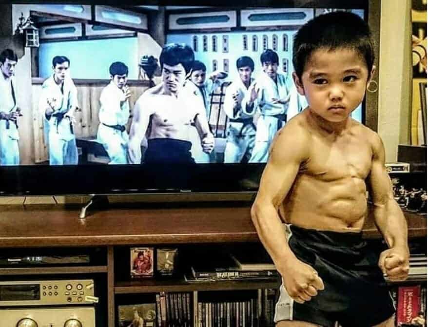 بروس لي الصغير