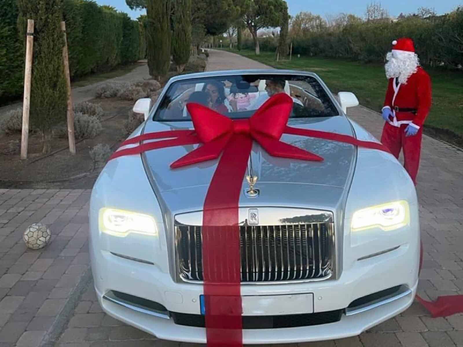 هدية جورجنيا للدون رونالدو