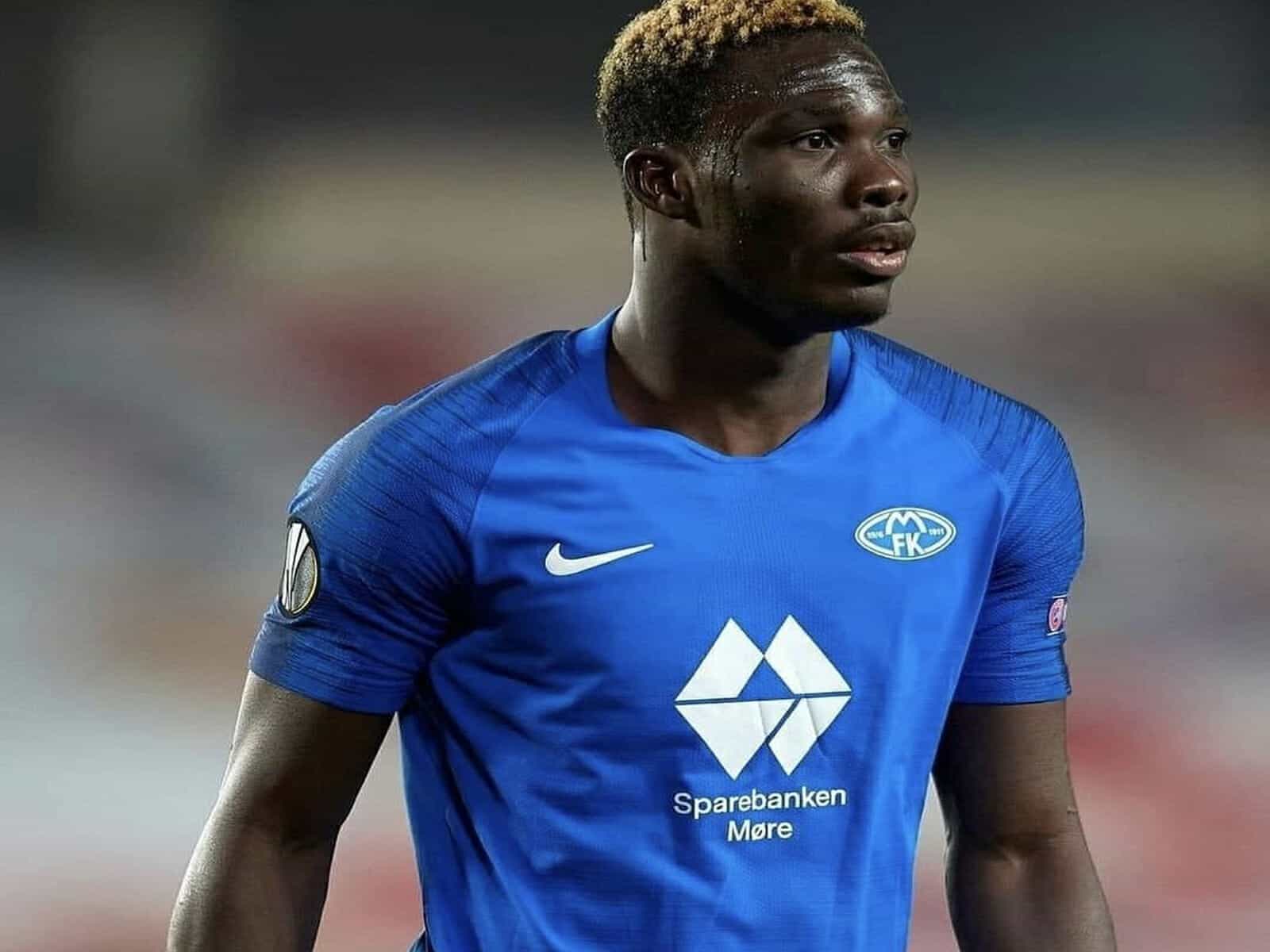 صفقة تشيلسي مع الإيفواري فوفانا