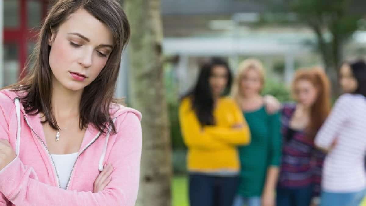 طرد أي شخصيات سامة قد ترغب في التدخل في حياتك، يجب أن تنتبه إلى عدد الشكاوى والأشياء السلبية