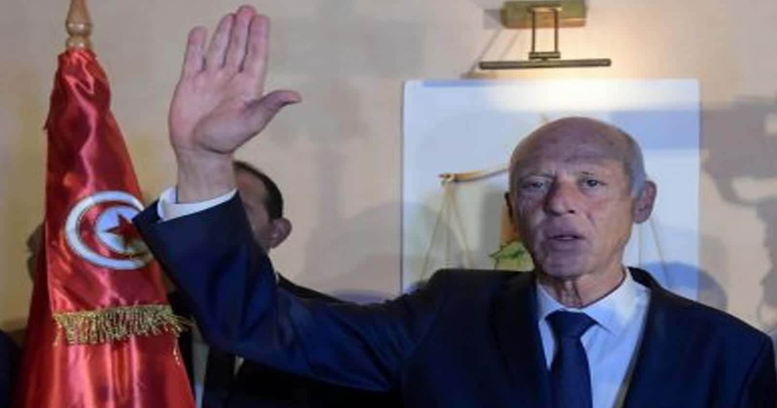 سفير أمريكي سابق يدعو إلى التحرك ضد قيس سعيد بعد سلسلة من النكسات السياسية في تونس انقلاب قيس سعيد watanserb.com