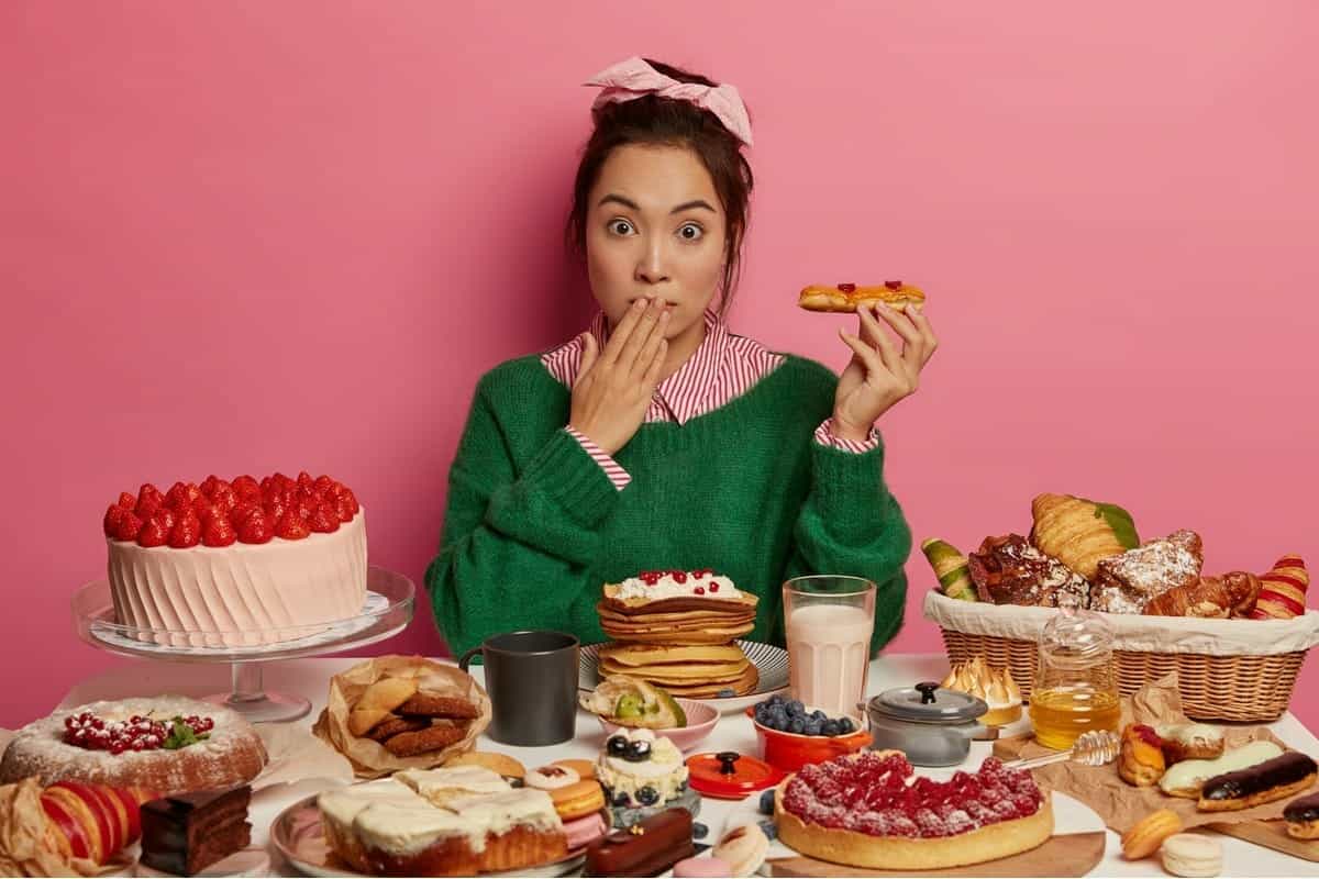 لماذا نفرط في تناول الطعام خلال فصل الشتاء؟ لماذا نفرط في تناول الطعام خلال فصل الشتاء؟ watanserb.com