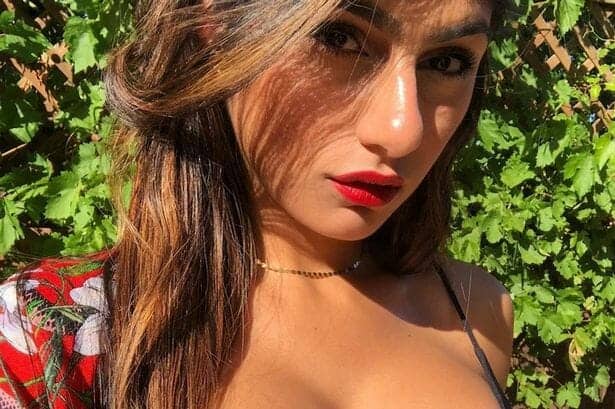 ميا خليفة تُعلن دعم المغرب بصورة ساخنة من غرفة الفندق (شاهد) ميا خليفة تدعم المغرب watanserb.com