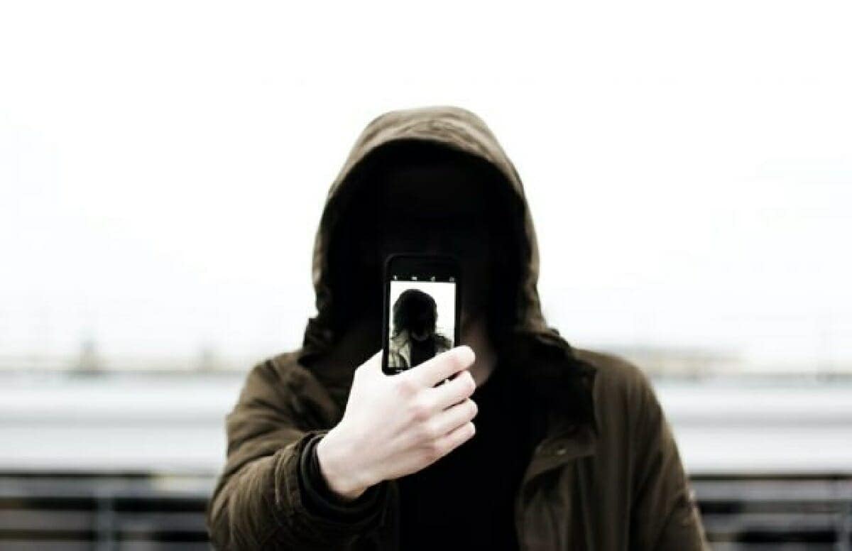 غالبًا ما نجد أنفسنا مستاءين أو حزينين أو مجروحين من كلمات الآخرين، حتى لو لم يكن ذلك مقصود ​​بالضرورة.