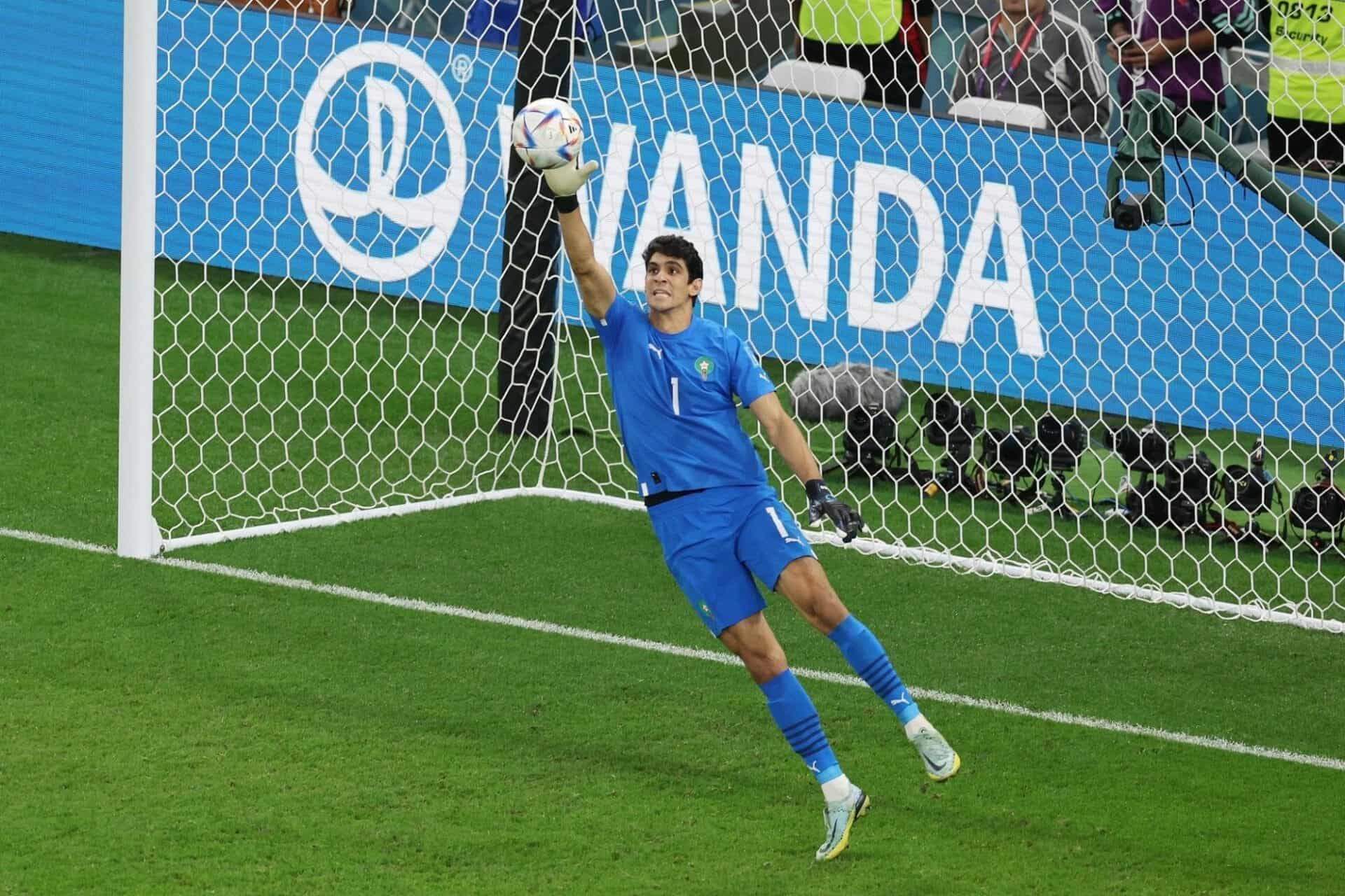 حارس عرين المغرب ياسين بونو