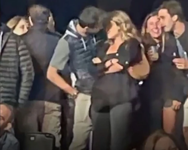 كلارا شيا وشاكيرا